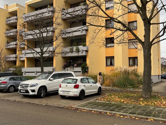 Schöne und familienfreundliche 4-Zimmer-Eigentumswohnung in U-Bahn-Nähe