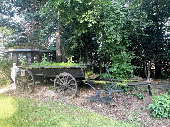 **Bungalow von 1965 mit wunderbaren Gartenbereich und vielen Extras**