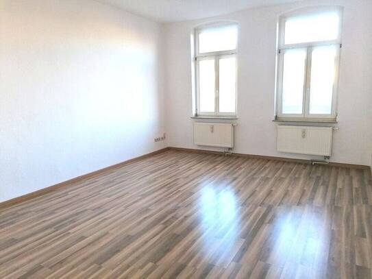 !! 2-Zimmer-Wohnung mit Süd-Balkon und Aufzug !!