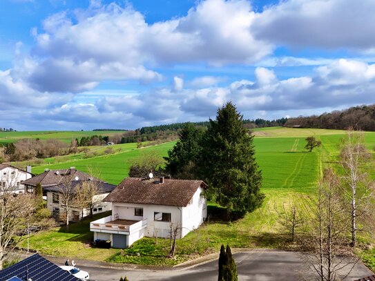 ????1 bis 3 Familienhaus / Feldrandlage / optional mit zusätzlichem Grundstück