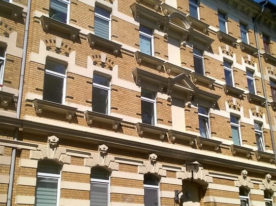 Schöne 3,5-Zi.-Wohnung mit Balkon