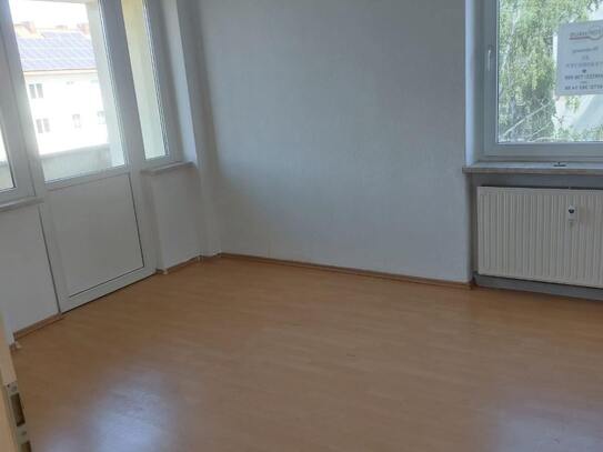 Schöne WG taugliche 3 -R-Whg. in MD-Sudenburg, ca 67,50m², im 2.OG . zu vermieten mit BLK.