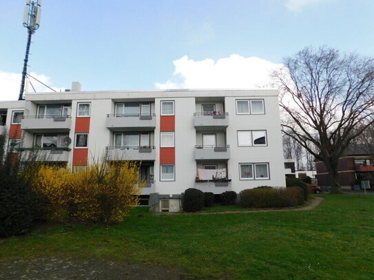 Schöne Seniorenwohnung mit Aufzug im Haus (WBS ab 60 Jahren erforderlich)