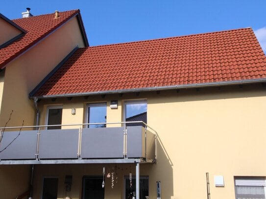 Dachgeschosswohnung mit Balkon und Stellplatz im 1. OG. in sehr guter Lage in Neumarkt