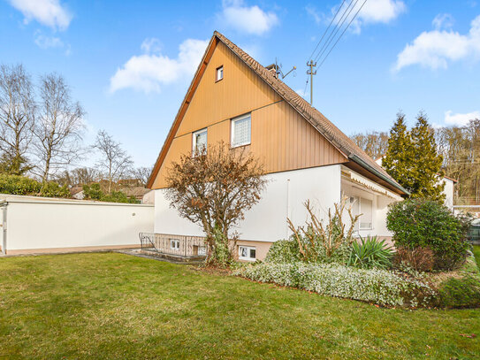 Renovierungsbedürftiges Einfamilienhaus mit schönem Garten in Friedberg-Derching. Sofort frei!