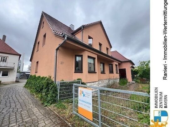 Einfamilienhaus in zentraler Lage in Neumarkt mit Carport