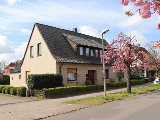 Charmantes Wohnhaus mit Einliegerwohnung