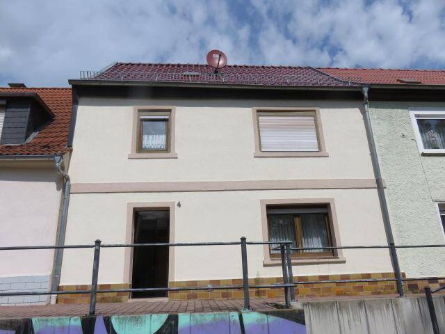 Immobilie in Staßfurt - "Osterangebot" Kleines Reihenmittelhaus zum Kauf - Bild 0
