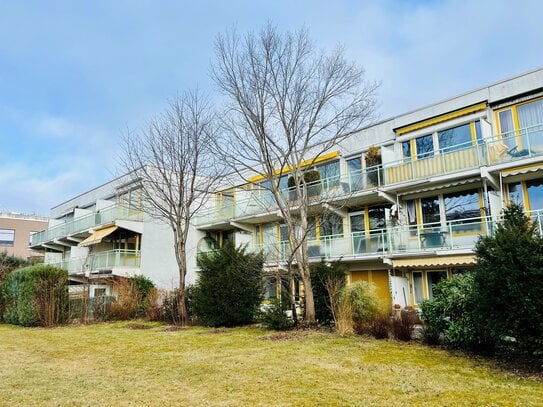 Vermietetes 1-Zimmer-Apartment in ruhiger Wohnlage mit Gemeinschaftspool in München-Bogenhausen