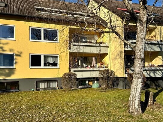 Schön modernisierte, sehr gemütliche 3,5-Zimmerwohnung mit Blick ins Grüne!