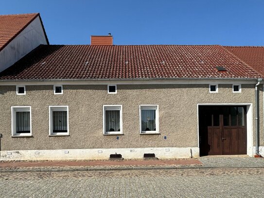 Wunderschönes Bauernhaus mit Stallungen und großem Garten