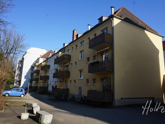 Die Stecknadel im Heuhaufen ... 2 Zimmer-Wohnung in der Wiehre ...zu Fuß in die Altstadt !!