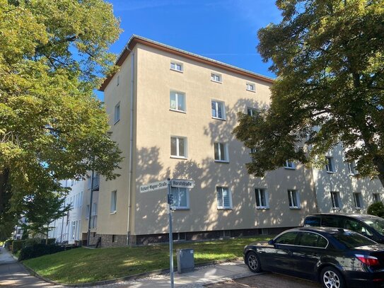 Schöne 2 Raumwohnung mit Balkon