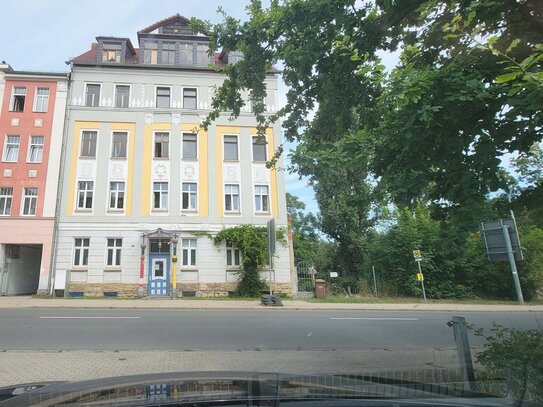 teilsaniertes Mehrfamilienhaus in Zeitz