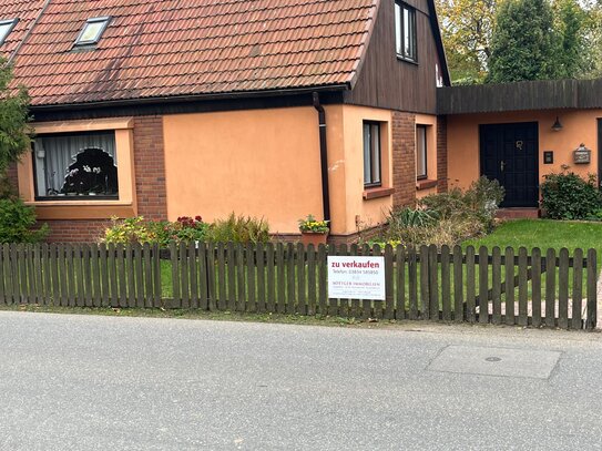 Doppelhaushälfte in der Stadtrandsiedlung