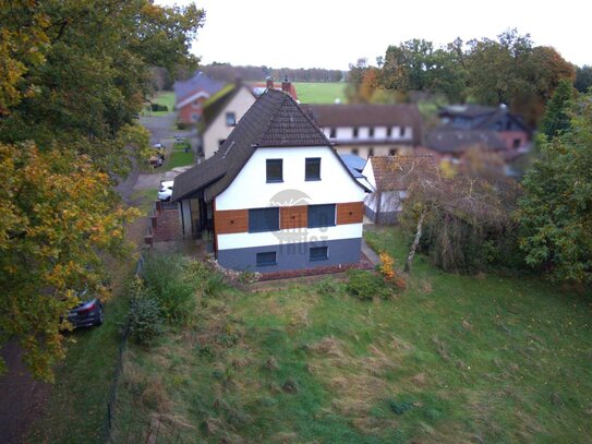 ERSTBEZUG NACH SANIERUNG - TRAUMHAUS MIT ZUSÄTZLICHEM BAUGRUNDSTÜCK