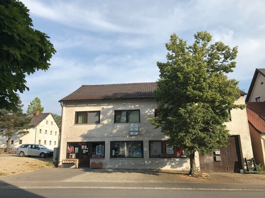 Geschäftshaus - Büro - Wohnhaus