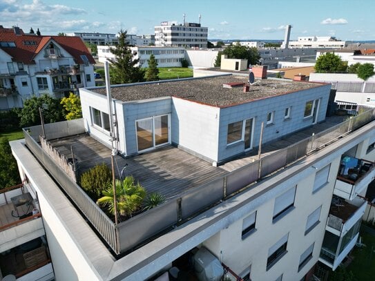 Bezugsfreies Penthouse mit 120qm Dachterrasse, 2 Garagen und Stellplatz in Filderstadt-Sielmingen!