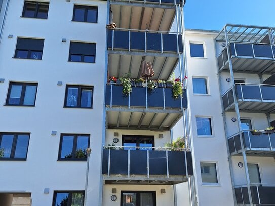 Altersgerecht mit Aufzug: 2-Zimmer-Wohnung mit Süd-Terrasse in Fleischervorstadt