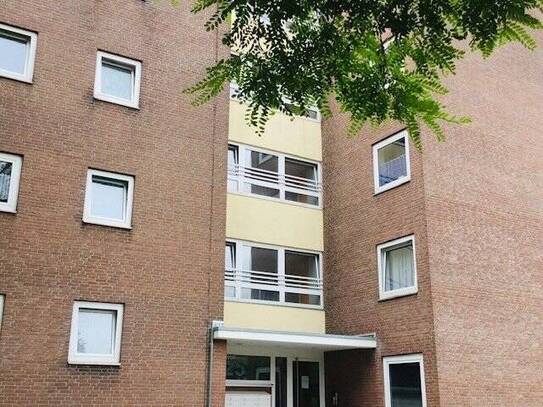 Drei-Zimmer-Wohnung mit Balkon!