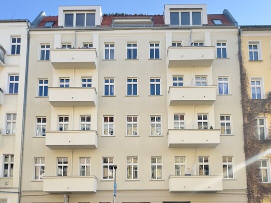 2 Zimmer mit Terrasse im modernisiertem Altbau // SAMARITER KIEZ