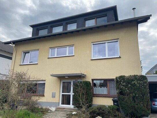 Wachtberg-Berkum, Zweifamilienwohnhaus mit Einliegerwohnung, kurzfristig beziehbar