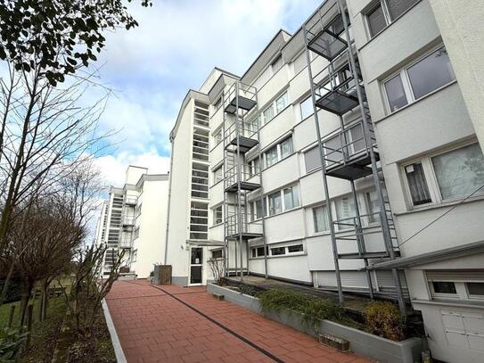 Charmante 3,5-Zimmer-Erdgeschosswohnung mit Garten und Terrasse in Bruchköbel