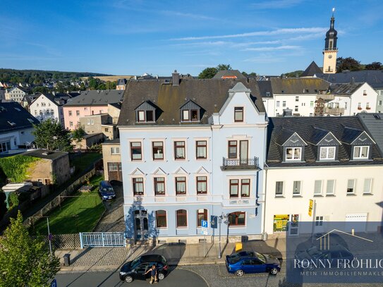 WOW + Wohnen im Herzen des Erzgebirges: Moderne 4-Raum-Wohnung in Thum mit hochwertiger Ausstattung!