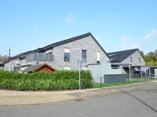 Neubau in Brake: ETW mit Balkon und Carport, PROVISIONSFREI