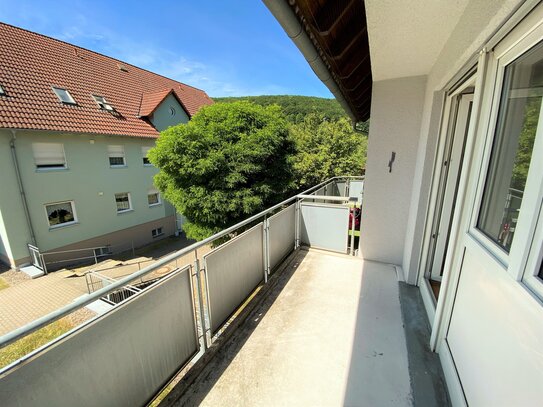 1-Zimmer-Wohnung mit Süd-Balkon und PKW-Stellplatz !