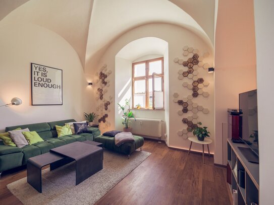 Exklusive Wohnung in der Altstadt - 2 Zimmer mit Einbauküche, großem Bad und Galerie