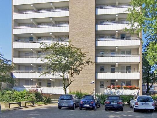 Bald Verfügbar! Geräumige drei Zimmer Wohnung in Neuss-Norf.