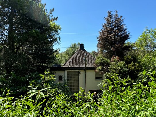 Renovierungsbedürftiges Traumhaus im Kaffeemühlenstil: Ein Zuhause für die Familie mit großem Garten!