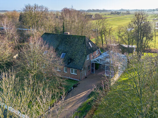 Großzügige Doppelhaushälfte mit Weitblick in die Eiderstedter Marsch