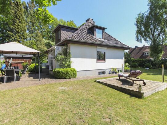 Gepflegtes Einfamilienhaus für Paare mit schönem Garten und Carport in Pönitz