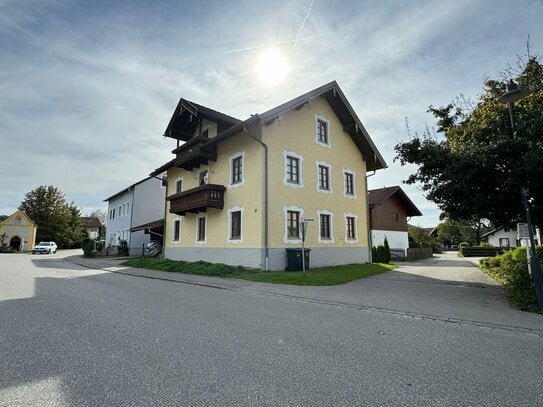 Zentral gelegenes Mehrfamilienhaus in gutem Zustand