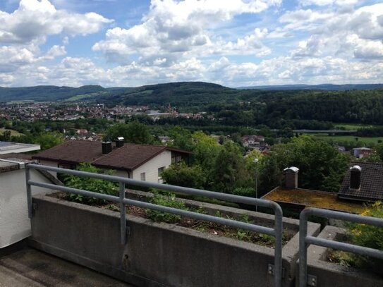 Helle 4-Zimmer-Panoramawohnung mit großem Balkon in Tiengen