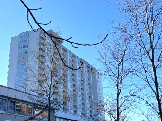 Modernisierte 3 Zi.-ETW mit Weitblick und Balkon Nbg. Langwasser / Wohnung kaufen