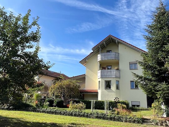 MFH in herrliche Waldrandlage mit "Haus im Haus" für Selbstnutzer in Waldshut/Bergstadt