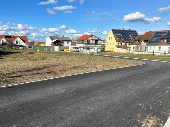 Flaches Neubaugebiet ohne Bauzwang am Altmühlsee