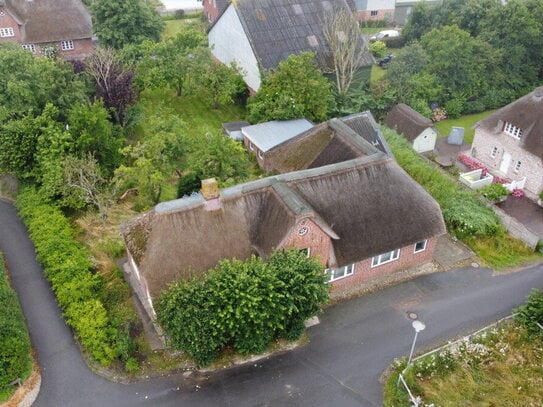 Ehemaliges Bauernhaus unter Reet in Oldsum / Toftum mit viel Potenzial