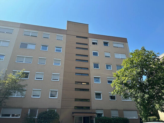 1 Zimmer Wohnung mit Westbalkon in Nürnberg-Zabo