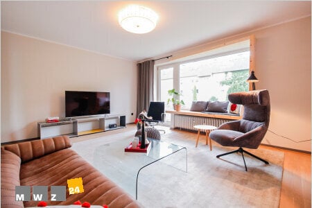 Komplett Möbliert/Furnished Accommodation in: Ratingen-Mitte. Aufwendig renovierte 3 Zimmer