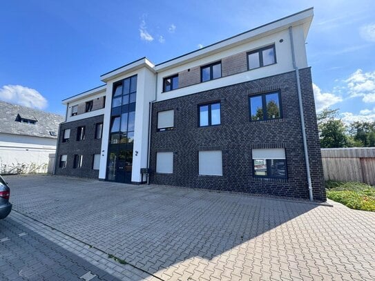 Moderne und sofort Bezugsfreie Erdgeschosswohnung (105qm) in Wittmund mit Gartenbereich PKW Stellplatz