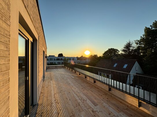 Courtagefrei - Einmalige 5 Zimmer Maisonettewohnung mit großer Dachterrasse - bezugsfertig -