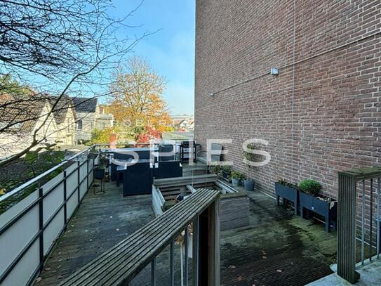 Großzügige 2-Zimmerwohnung mit Dachterrasse in zentraler Wohnlage