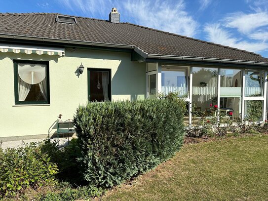 Bungalow mit Wintergarten und Kamin