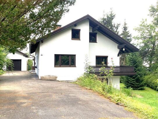 Wohnhaus mit ELW (Ferienwohnung) in Regen