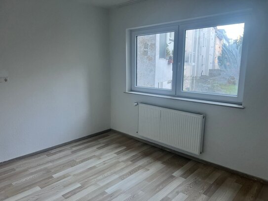 Stilvolle, vollständig renovierte 3-Zimmer Wohnung