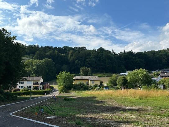 Schönes Grundstück für DHH oder EFH in Simbach a. Inn!